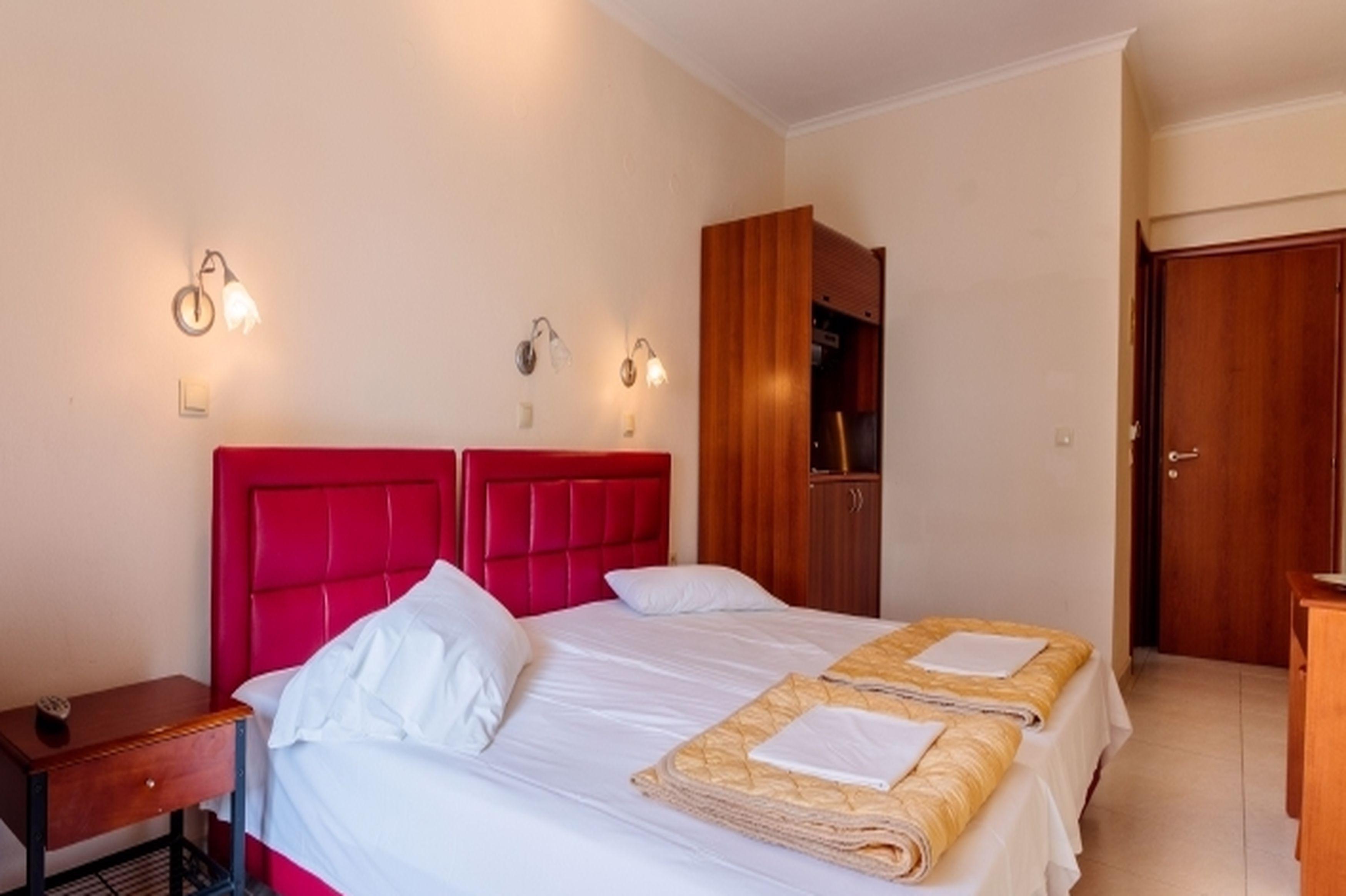 Christina Hotel Олимпиаки-Акти Экстерьер фото